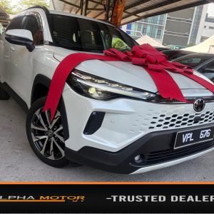 2025 TOYOTA COROLLA CROSS 1.8 V (A) MILEAGE 4,200KM