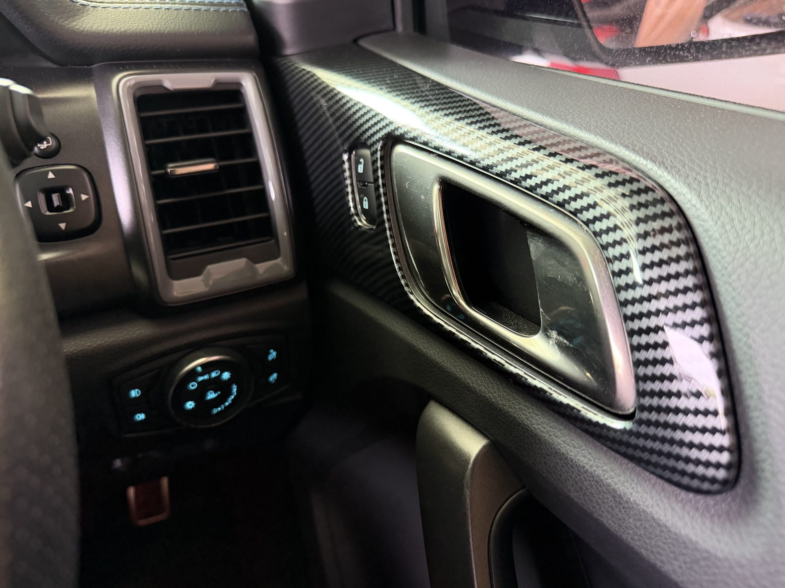 Ford RANGER 2.0 (A) 4X4 RAPTOR SPORTY SERVICE RECORD - Image 12