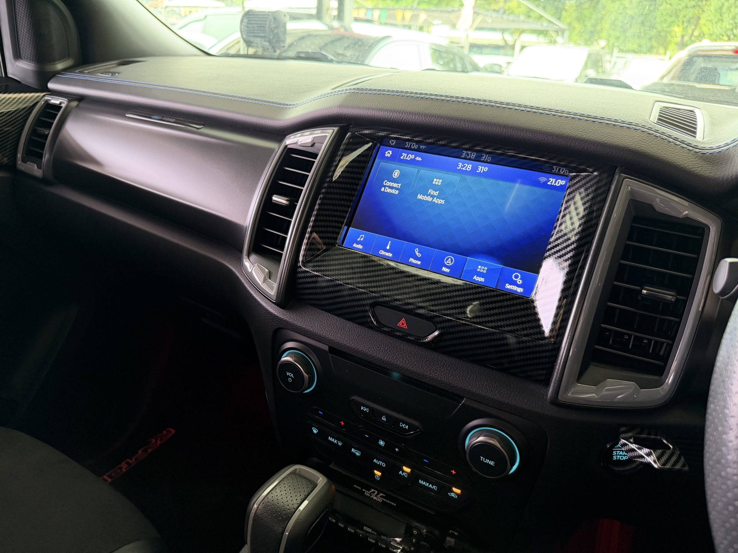 Ford RANGER 2.0 (A) 4X4 RAPTOR SPORTY SERVICE RECORD - Image 14